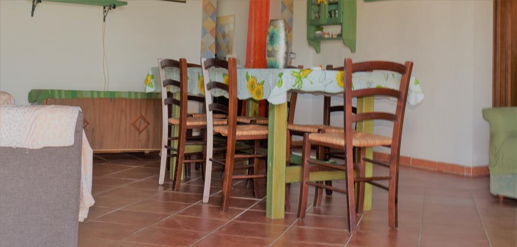 Gasthaus La Ginestra Orosei Exterior foto